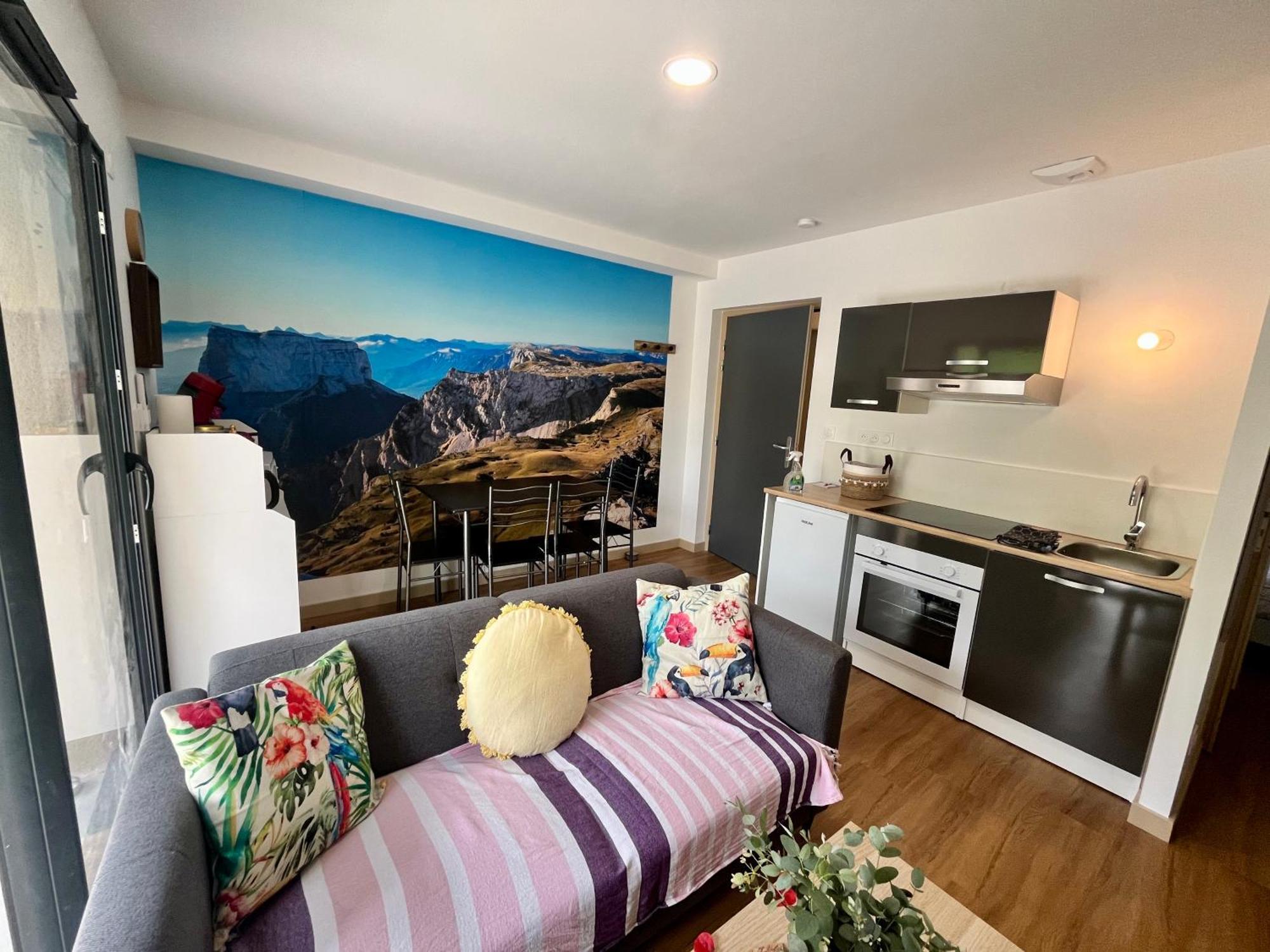 L'Escapade Dauphinoise, Gite 2 Chambres Avec Terrasse Et Clim Beaucroissant Extérieur photo